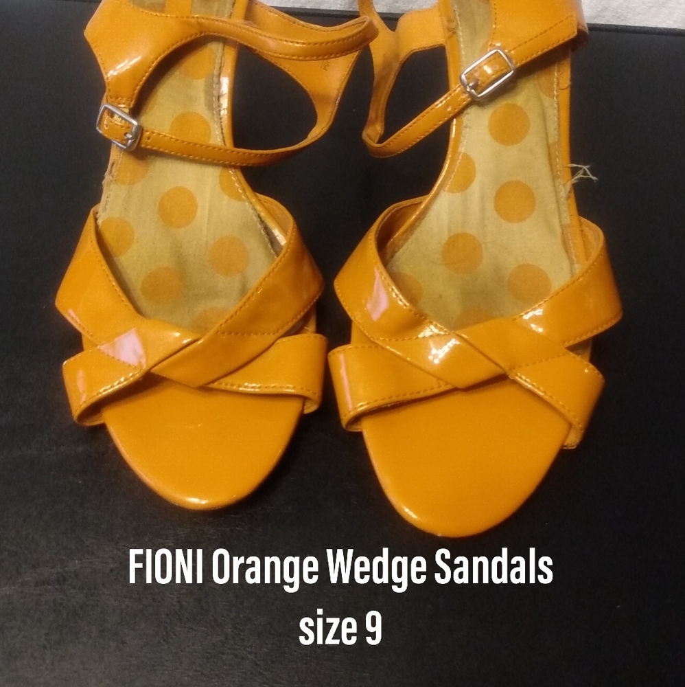 FIONI Orange Patent Leather Wedge size 9
